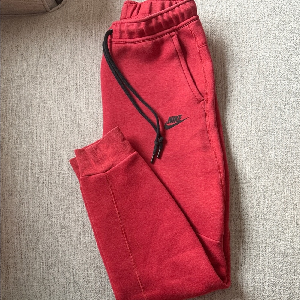 Nike men’s Tech Fleece jogger